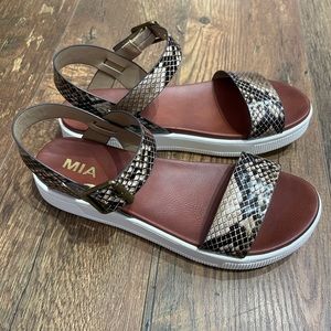 NEW IN BOX MIA SNAKE SKIN SANDALS
